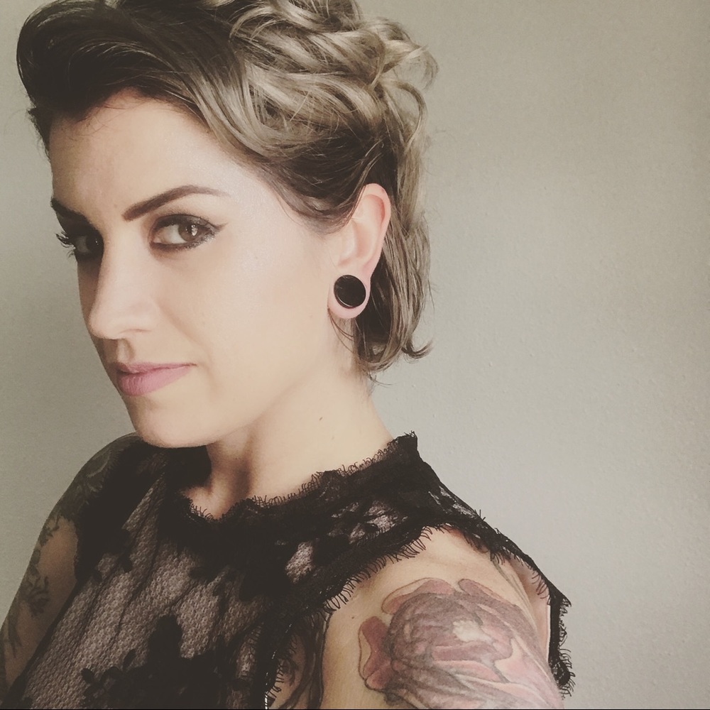 Meet your Posher, Ashley